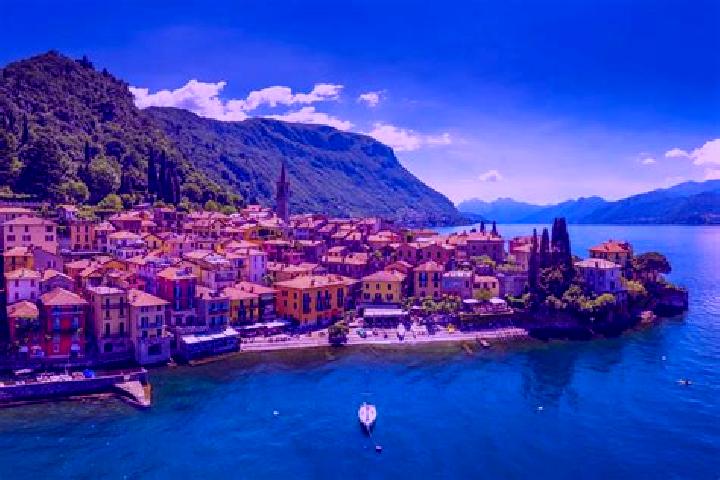Layla, 26 — Escort in Lierna, Italy
