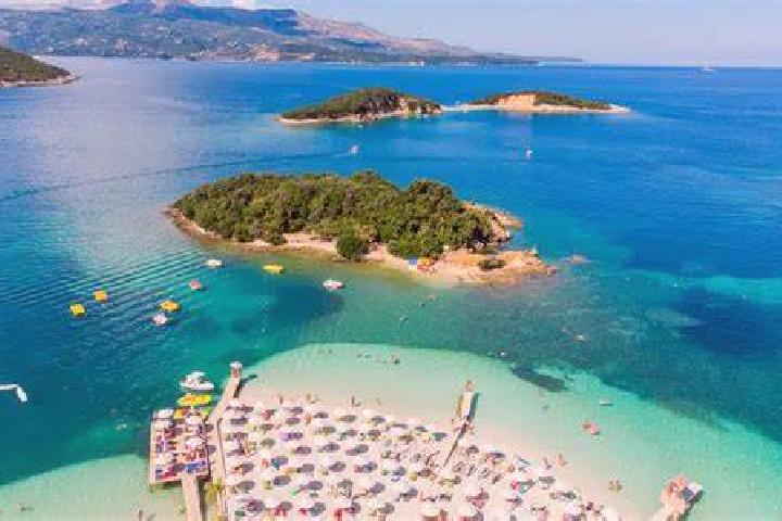Layla, 26 — Escort in Xarre, Albania