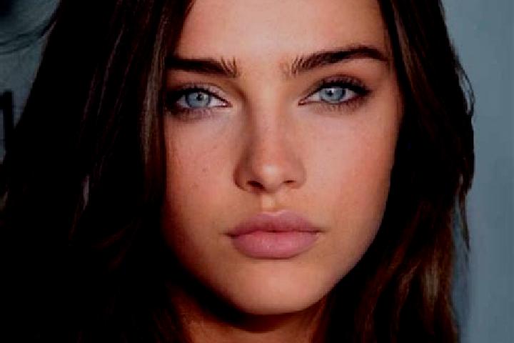 Layla, 27, a chestnut dark-eyed caucasian companion based in Wheldrake. Offering Girlfriend Experience, Overnight, Couples, Deep French Kissing, CIM. Availab...