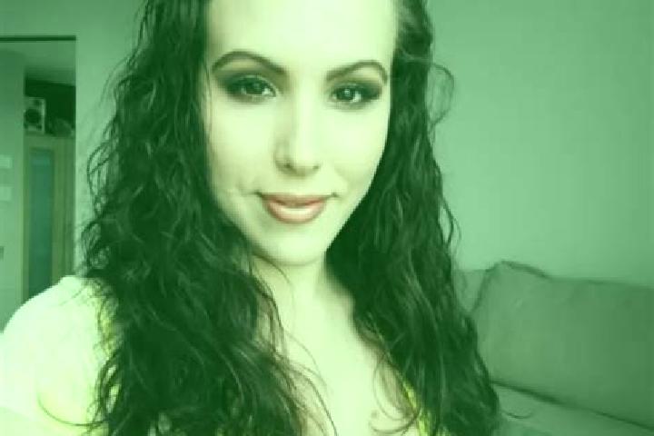 Layla, 27, a chestnut dark-eyed indian companion based in Fornells de la Selva. Offering Roleplay, Striptease, BDSM, Deep French Kissing. Available for incal...