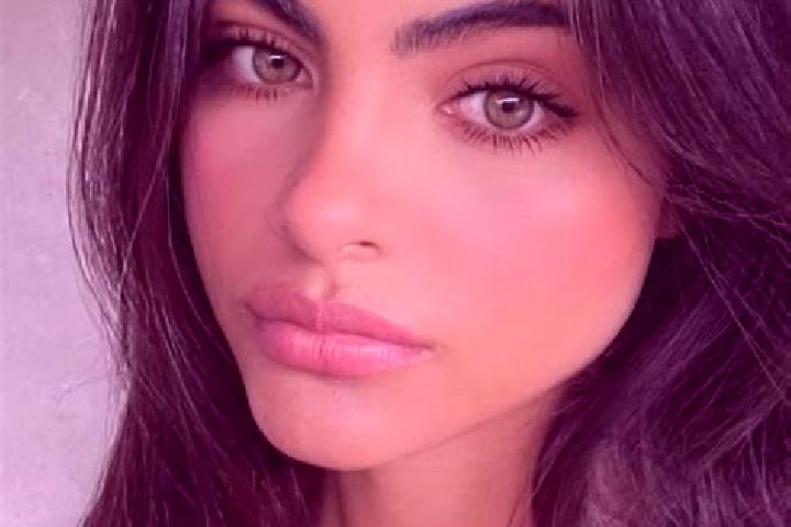 Layla, 27, a chestnut green-eyed indian companion based in Krajan Selur. Offering Massage, 69, Couples, OWO. Available for incall and outcall, day and evenin...