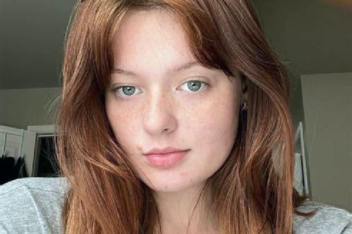 Layla, 27, a red hazel-eyed indian companion based in Hart. Offering Duos, Dinner Date, GFE, Couples. Available for incall and outcall, overnight bookings av...