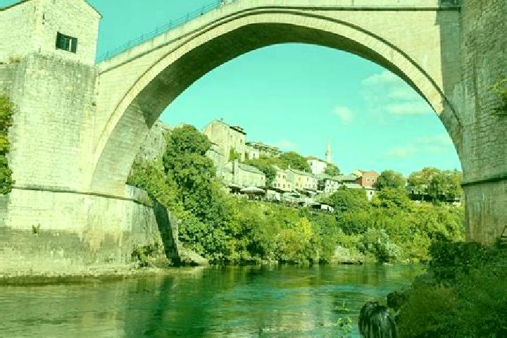 Layla, 27 — Escort in Korovi, Bosnia and Herzegovina