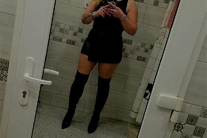 Layla, 27 — Escort in Lapus, Romania