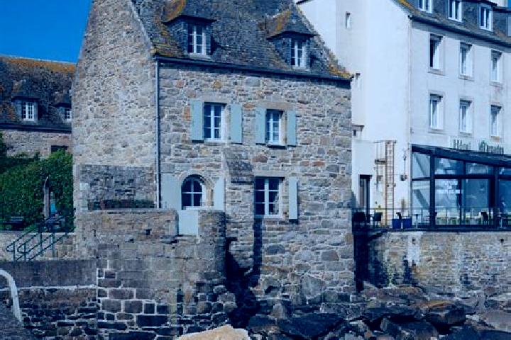 Layla, 27 — Escort in Roscoff, France
