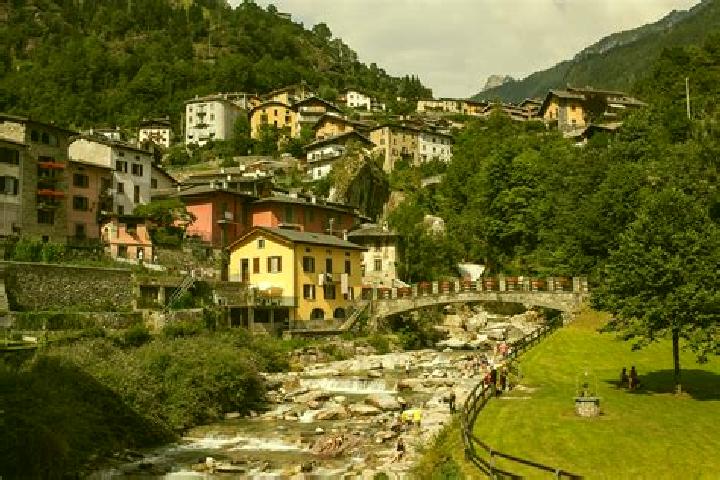 Layla, 27 — Escort in Stazzano, Italy