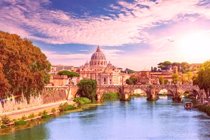 Layla, 27 — Escort in Verdellino, Italy