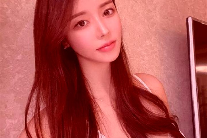 Layla, 27 — Escort in Yangguo, China