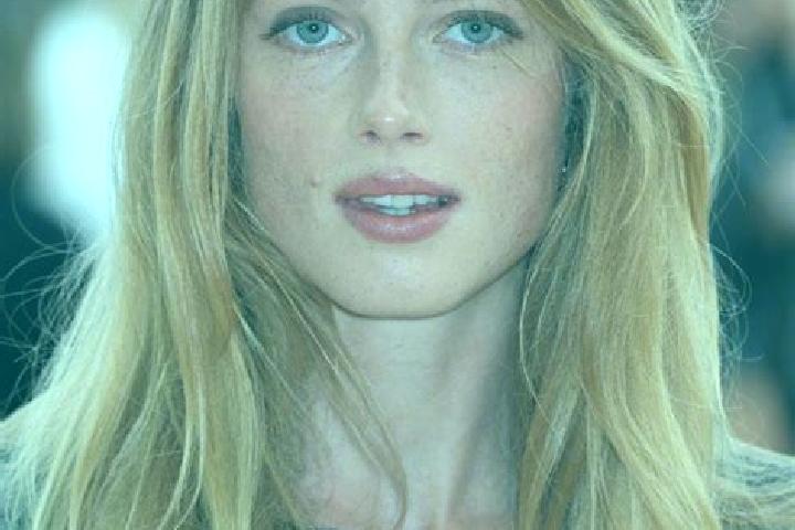 Layla, 28, a blonde amber-eyed caribbean companion based in Kalga. Offering Tantra, Striptease, Roleplay, Couples. Available for incall and outcall, day and ...