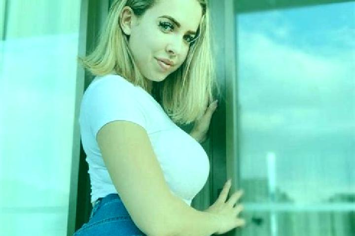Layla, 28, a blonde brown-eyed asian companion based in Bily Ujezd. Offering Deep French Kissing, OWO, A-Level. Available for incall and outcall, overnight b...