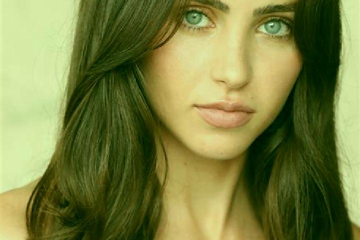 Layla, 28, a red brown-eyed latina companion based in Ordas. Offering Couples, Travel Companion, Girlfriend Experience. Available for incall and outcall, ove...