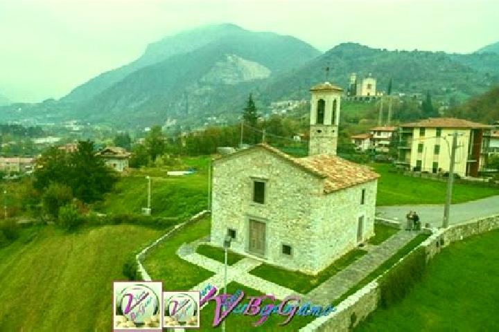 Layla, 28 — Escort in Berzo San Fermo, Italy