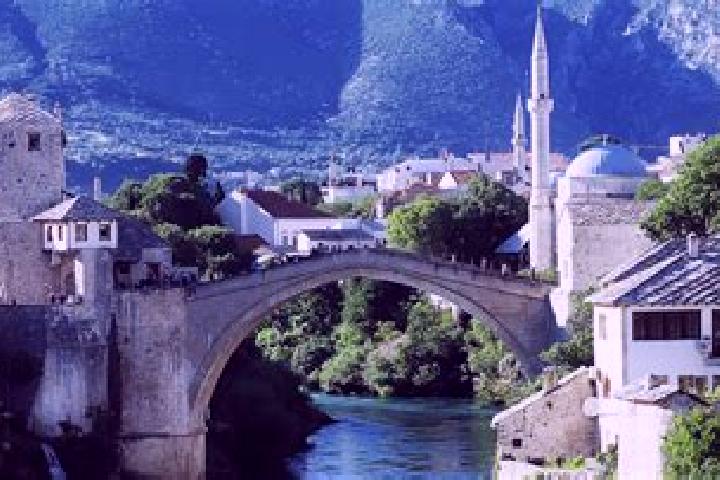 Layla, 28 — Escort in Dvorovi, Bosnia and Herzegovina