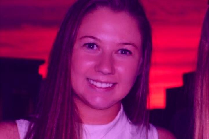 Layla, 28 — Escort in Lemont, United States