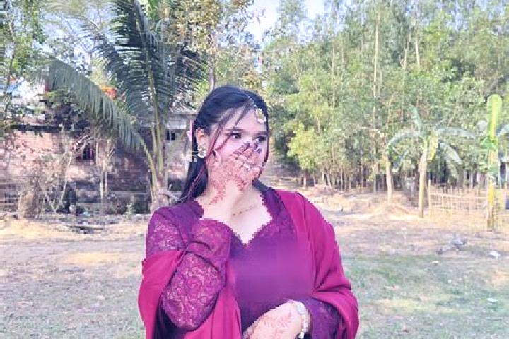 Layla, 28 — Escort in Phariha, India