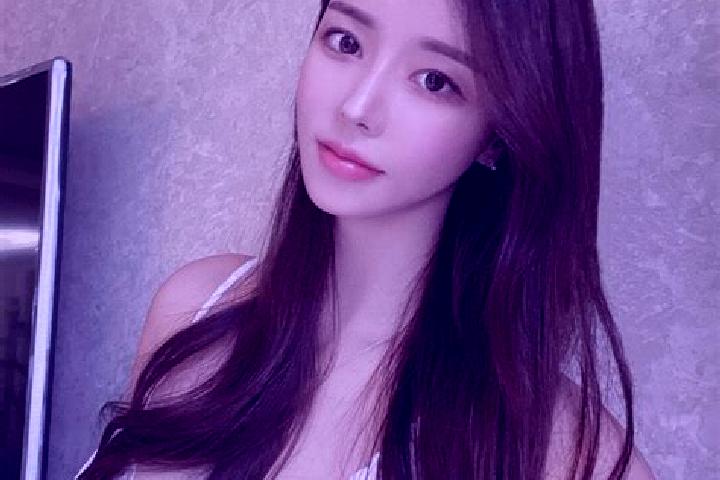 Layla, 28 — Escort in Shuangluan, China