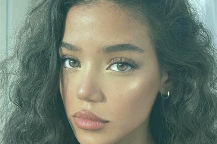 Layla, 29, a black brown-eyed mixed companion based in Lestina u Svetle. Offering Overnight, 69, CIM. Available for incall and outcall, day and evening dates.