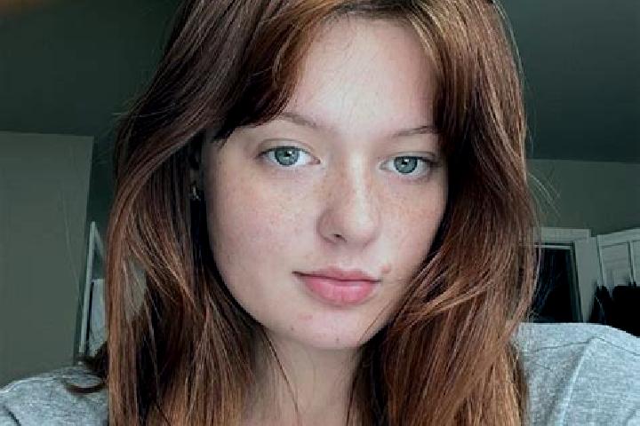Layla, 29, a red brown-eyed european companion based in Keyworth. Offering Roleplay, Girlfriend Experience, 69, Deep French Kissing, Overnight. Available for...