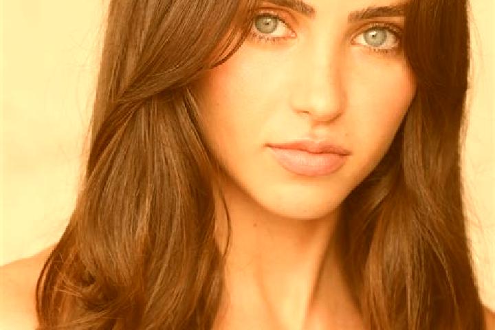 Layla, 29, a red brown-eyed latina companion based in Paramythia. Offering Dinner Date, Duos, Girlfriend Experience, Fetish. Available for incall and outcall...