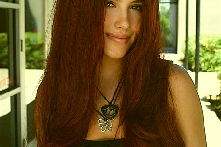 Layla, 30, a auburn dark-eyed indian companion based in Dole. Offering Massage, Roleplay, BDSM. Available for incall and outcall, overnight bookings available.