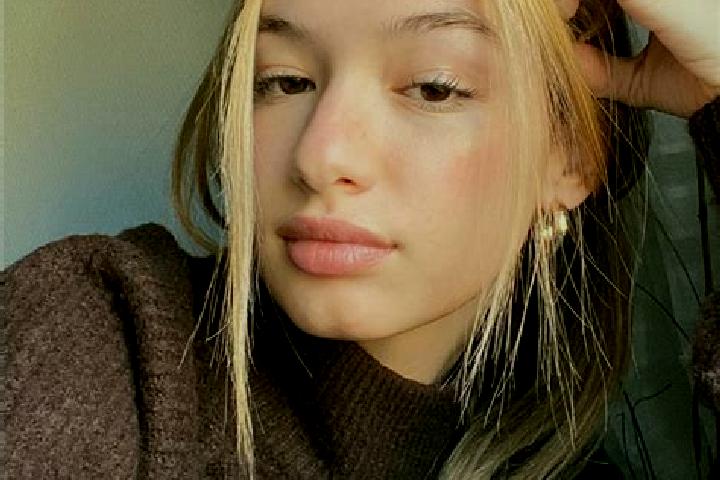 Layla, 30, a blonde brown-eyed ebony companion based in Barbacha. Offering OWO, Overnight, Fetish. Available for incall and outcall, overnight bookings avail...
