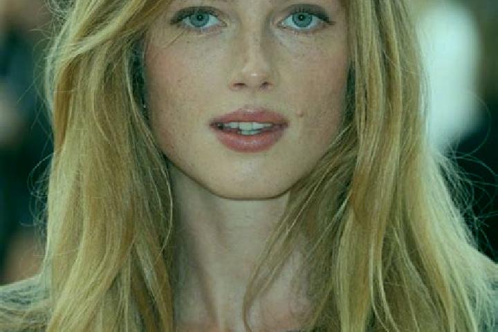 Layla, 30, a blonde dark-eyed caribbean companion based in Waterval. Offering Girlfriend Experience, Deep French Kissing, CIM, Overnight. Available for incal...