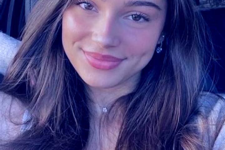 Layla, 30, a brunette hazel-eyed caribbean companion based in Monte Alegre dos Campos. Offering Striptease, Domination, Dinner Date, OWO, GFE. Available for ...