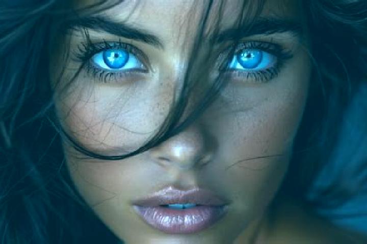 Layla, 30, a red blue-eyed middle eastern companion based in Mlazovice. Offering Deep French Kissing, Party Girl, Striptease. Available for incall and outcal...