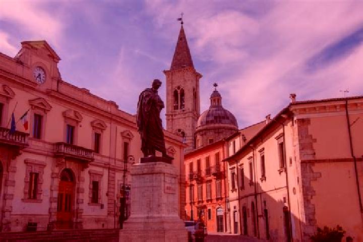 Layla, 30 — Escort in Anversa degli Abruzzi, Italy