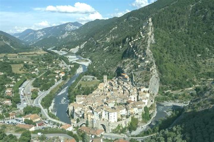 Layla, 30 — Escort in Entrevaux, France