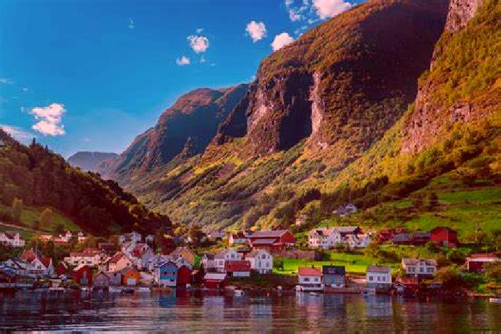 Layla, 30 — Escort in Hvittingfoss, Norway