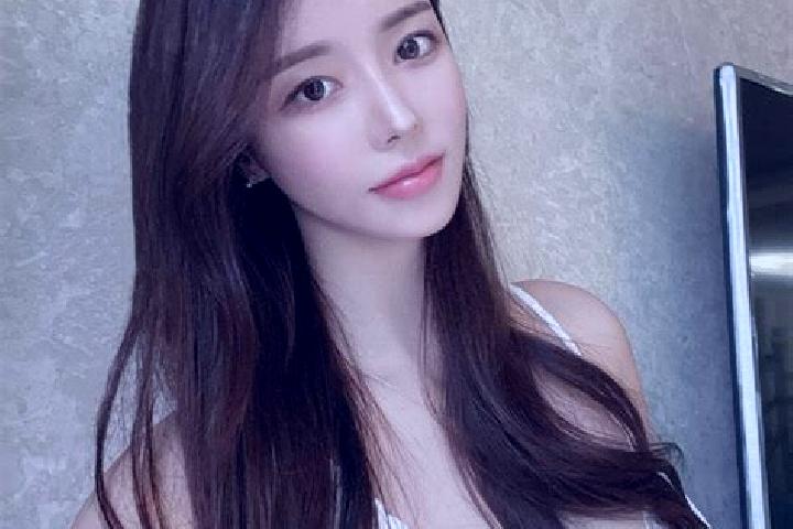 Layla, 30 — Escort in Liangxu, China
