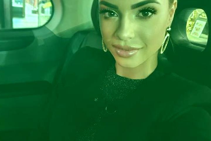 Layla, 31, a black brown-eyed asian companion based in Melville. Offering Overnight, Domination, Girlfriend Experience, GFE, Dinner Date. Available for incal...