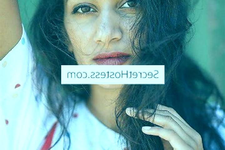 Layla, 31, a black grey-eyed indian companion based in Bad Fallingbostel. Offering Striptease, Tantra, GFE, Duos, Massage. Available for incall and outcall, ...