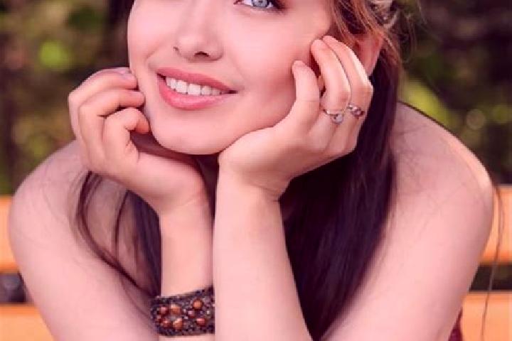 Layla, 31, a chestnut blue-eyed asian companion based in Godoufouma. Offering CIM, Couples, Erotic Massage, Deep French Kissing. Available for incall and out...