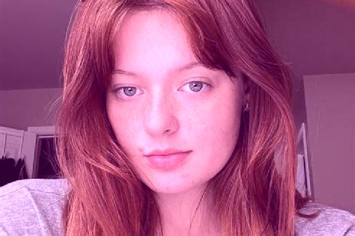 Layla, 31, a red brown-eyed mediterranean companion based in Kuttyattur. Offering Erotic Massage, Girlfriend Experience, Dinner Date, Domination, Prostate Ma...