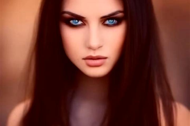 Layla, 31, a red dark-eyed caucasian companion based in Ananbin. Offering 69, Duos. Available for incall and outcall, day and evening dates.