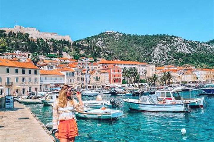 Layla, 31 — Escort in Hvar, Croatia