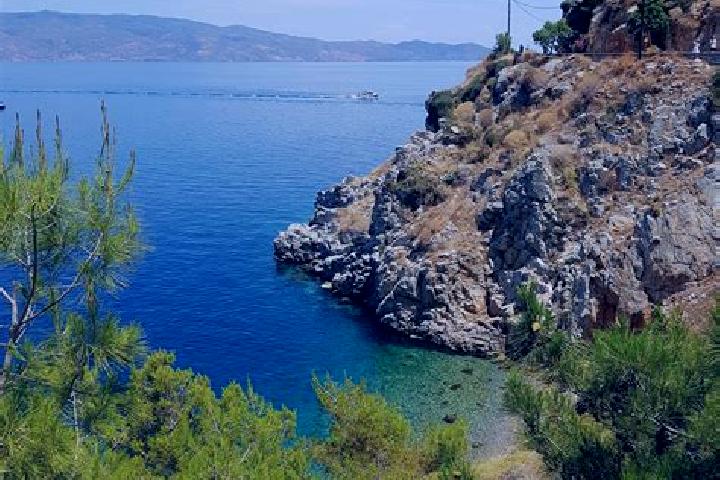Layla, 31 — Escort in Iliokastron, Greece