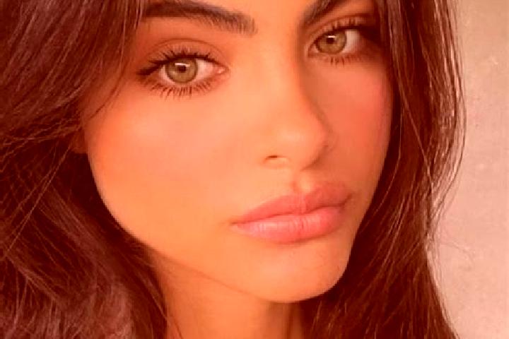 Layla, 32, a chestnut dark-eyed indian companion based in Bahibli. Offering Travel Companion, Duos, Girlfriend Experience, Fetish. Available for incall and o...