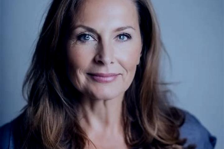 Layla, 32, a chestnut green-eyed caucasian companion based in Nordurthing. Offering Domination, Girlfriend Experience, Dinner Date. Available for incall and ...