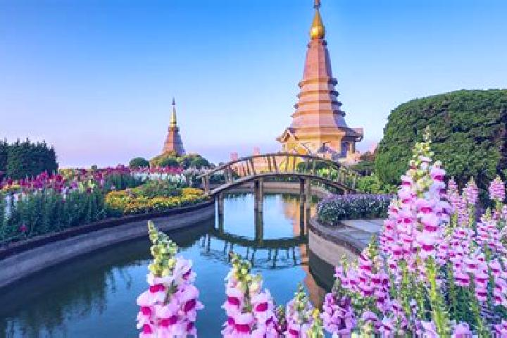 Layla, 32 — Escort in Bang Saphan, Thailand