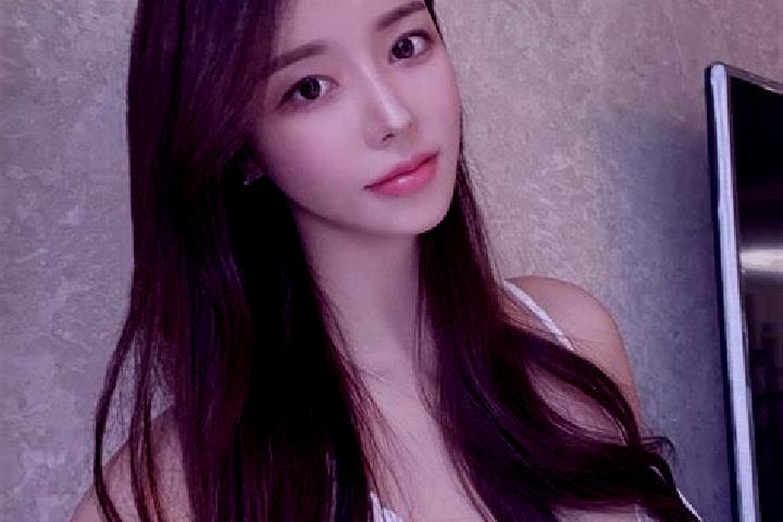 Layla, 32 — Escort in Ha erlong, China
