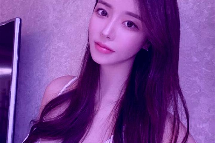 Layla, 32 — Escort in Heitai, China