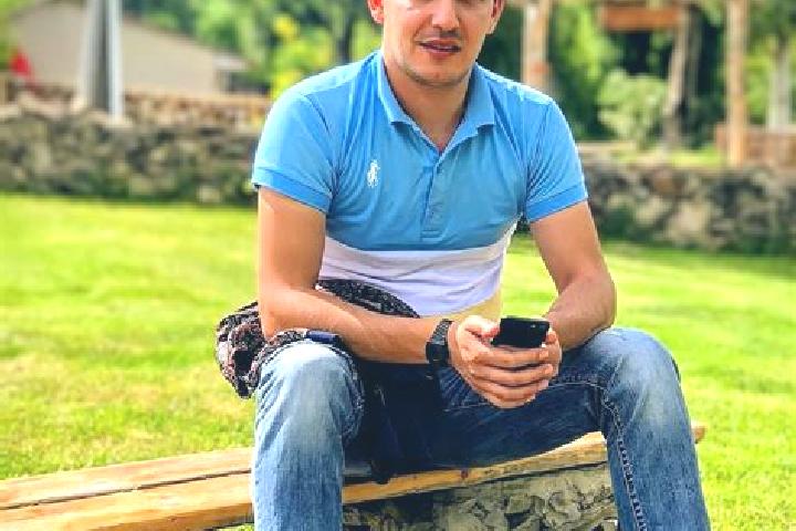 Layla, 32 — Escort in Nalbandyan, Armenia