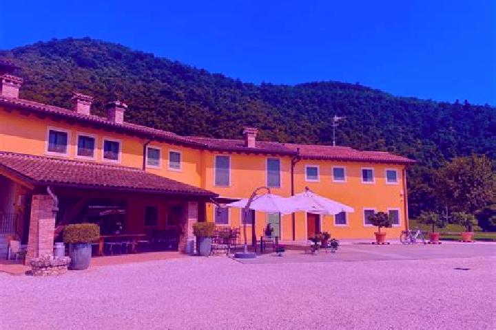 Layla, 32 — Escort in Piverone, Italy
