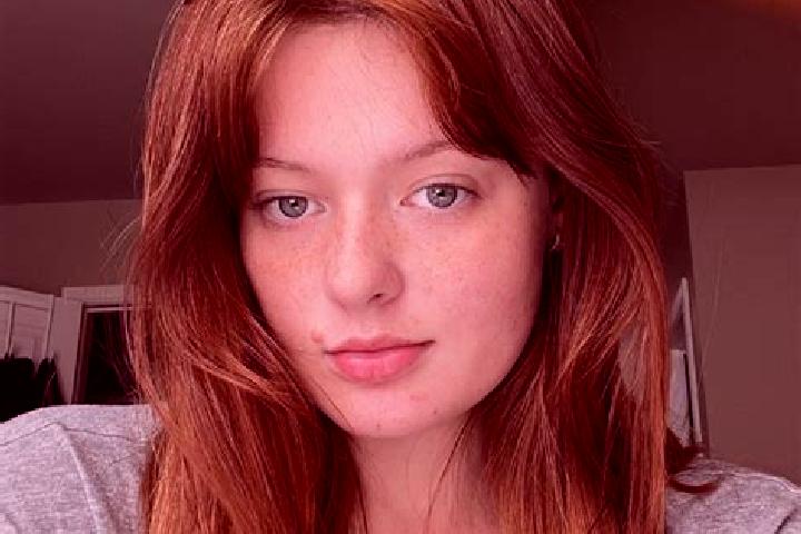 Layla, 33, a red grey-eyed slavic companion based in Pelem Satu. Offering Tantra, Party Girl, Overnight, OWO. Available for incall and outcall, overnight boo...