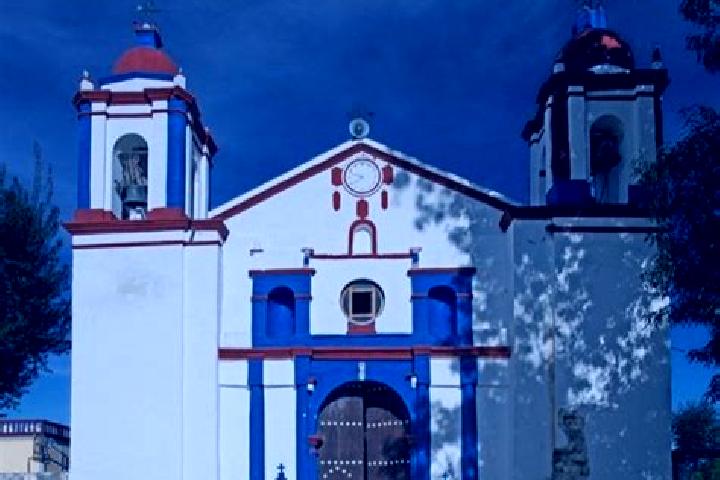 Layla, 33, a red hazel-eyed latina companion based in San Miguel Chicahua. Offering BDSM, Dinner Date, Couples. Available for incall and outcall, day and eve...