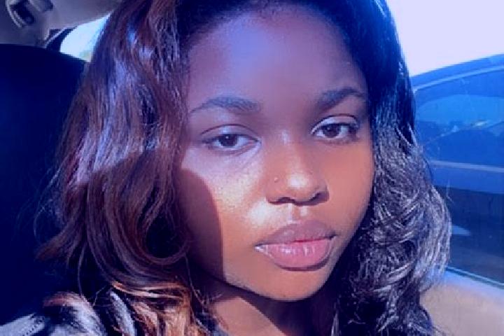 Layla, 33 — Escort in Claflin, United States