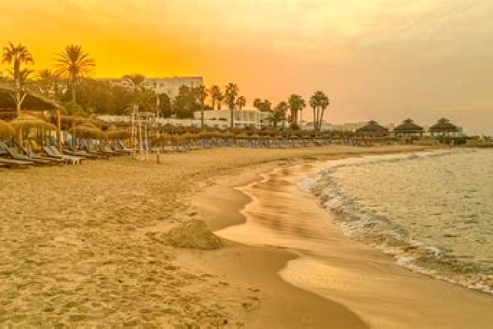 Layla, 33 — Escort in El Bahira, Tunisia